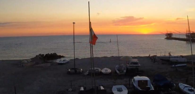 La Magnolia A 500Mt Dal Mare Apartment Marina di San Vito Bagian luar foto